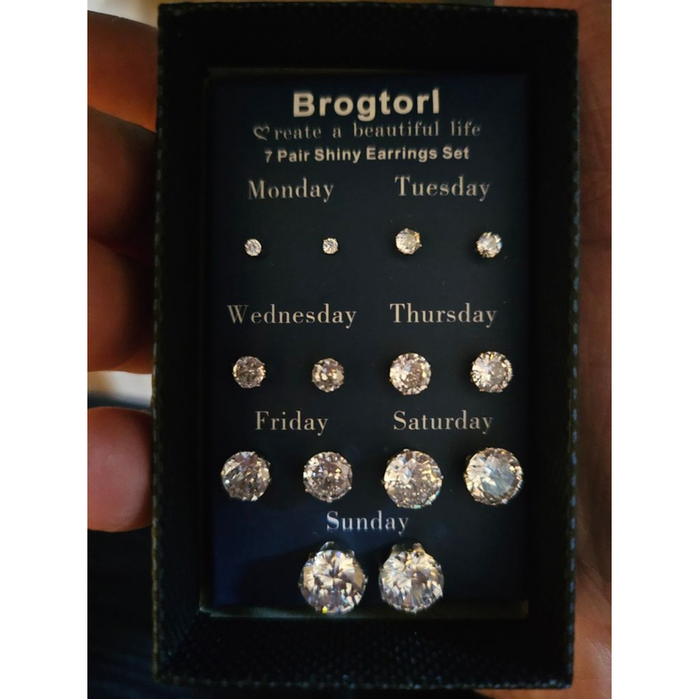 Brogtorl | 7-Pair Clear Cubic Zirconia Earrings Set - Silver Tone